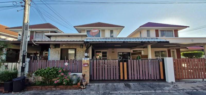 3-BR Semi-detached House, chon-buri, Huai Kapi, Muang Chon Buri, Chon Buri (Pattaya), 3 Bedrooms, 150 sqm, Semi-Detached House (Twin House) For Sale, by Melinda Lonuch, 500595324 - DDproperty.com