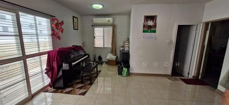 3-BR Semi-detached House, chon-buri, Huai Kapi, Muang Chon Buri, Chon Buri (Pattaya), 3 Bedrooms, 150 sqm, Semi-Detached House (Twin House) For Sale, by Melinda Lonuch, 500595324 - DDproperty.com
