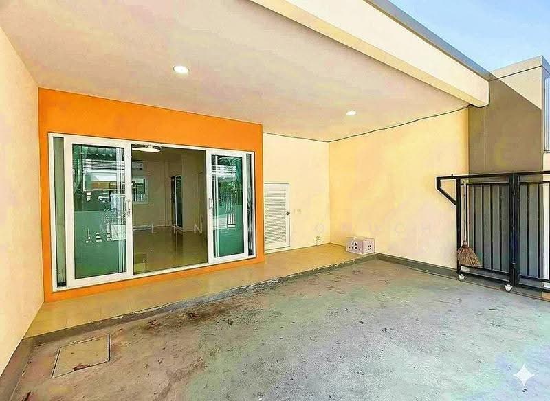 undefined, Chon Buri (Pattaya), Nong Pru, Bang Lamung (Pattaya), Chon Buri (Pattaya), 4 Bedrooms, 325 sqm, Single Detached House For Sale, by Melinda Lonuch, 500595334 - DDproperty.com