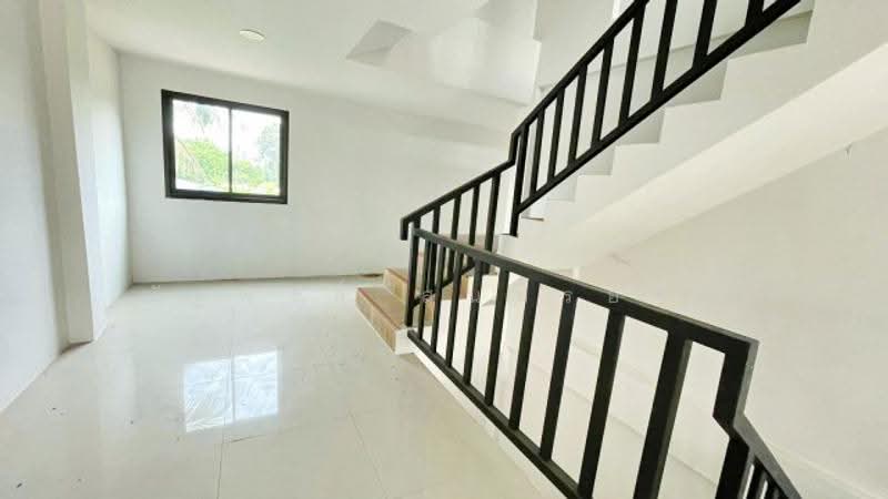 ไม่พบโครงการ, Chon Buri (Pattaya), กระทิงลาย-ปลวกเกตุ 3240, Poong, Bang Lamung (Pattaya), Chon Buri (Pattaya), , 420 sqm, Shophouse For Rent, by ณัฐพงศ์ สุนทรอรุณ, 500595404 - DDproperty.com