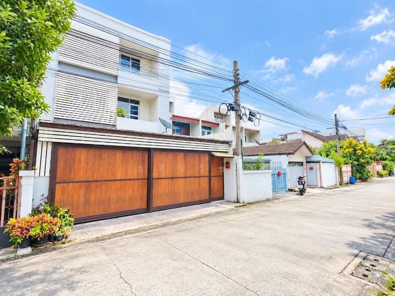 สังคมสงเคราะห์ 11, bangkok, สังคมสงเคราะห์, Saphan Song, Wang Thonglang, Bangkok, 5 Bedrooms, 250 sqm, Single Detached House For Sale, by อชิรวัชร์, 500595508 - DDproperty.com