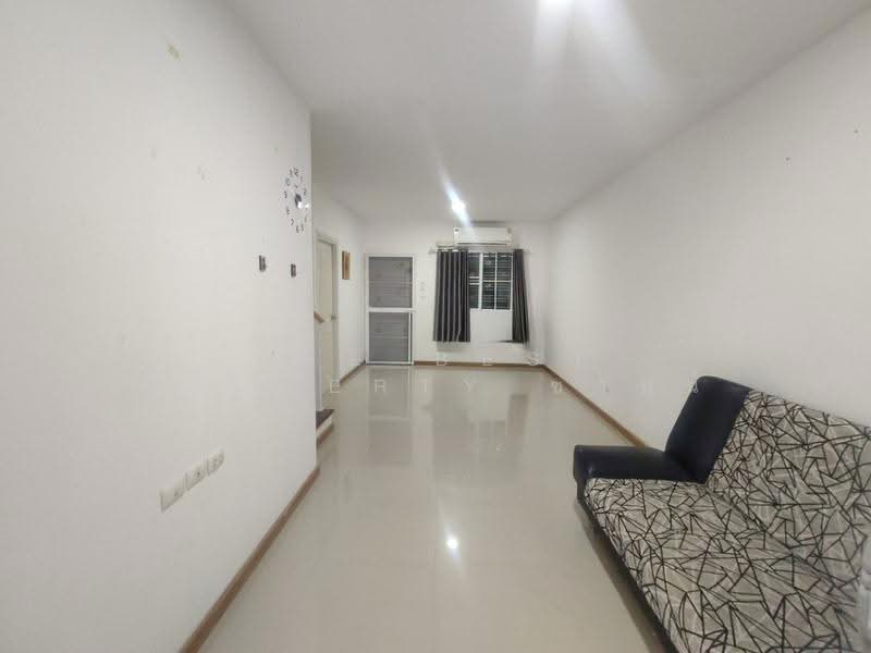 เจทาวน์ บางปะกง-บ้านโพธิ์ (J-Town Bangpakong-Banpho), Chachoengsao, Saen Phu Dat, Ban Pho, Chachoengsao, 4 Bedrooms, 100 sqm, Townhouse For Sale, by The Best Property ซายน์, 500595512 - DDproperty.com