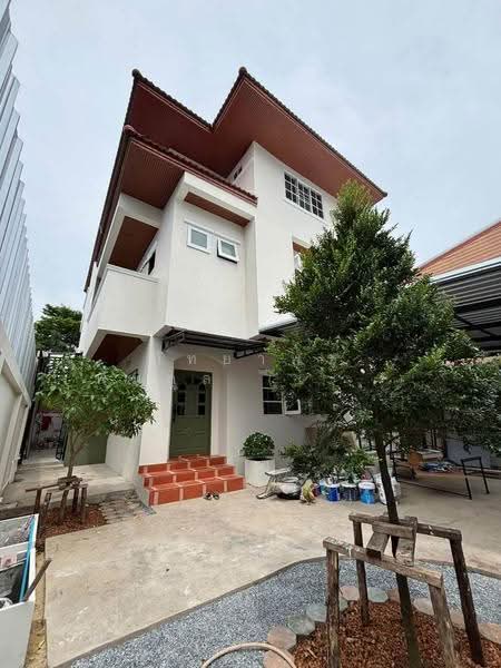 single house, bangkok, สุขุมวิท 64, Bang Chak, Phra Khanong, Bangkok, 5 Bedrooms, 240 sqm, Single Detached House For Rent, by Nattayaporn Peumkul (Benz), 500595646 - DDproperty.com