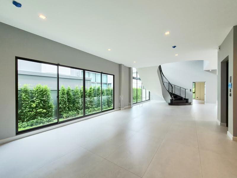 Grand Bangkok Boulevard Krungthepkritha, bangkok, Srinakarin-Romklao Road, Khlong Sam Prawet, Lat Krabang, Bangkok, 5 Bedrooms, 604 sqm, Single Detached House For Sale, by Princeton Estate Co.,Ltd., 500595672 - DDproperty.com