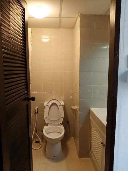 Yada Residential, bangkok, 16 Phrom Sak Alley, Khlong Tan Nua, Watthana, Bangkok, 2 Bedrooms, 151 sqm, Condo For Rent, by Khun Toey เตย, 500595769 - DDproperty.com