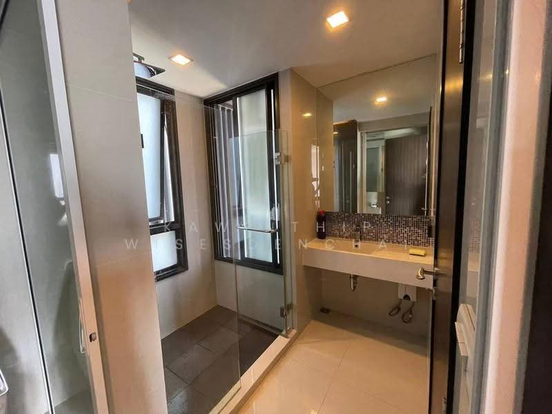 Rhythm Sukhumvit 44/1, bangkok, Sukhumvit Road, Phra Kanong, Khlong Toei, Bangkok, 2 Bedrooms, 52 sqm, Condo For Sale, by Kawinthip Wisesdenchai, 500595865 - DDproperty.com