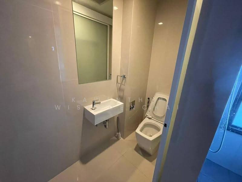 Rhythm Sukhumvit 44/1, bangkok, Sukhumvit Road, Phra Kanong, Khlong Toei, Bangkok, 2 Bedrooms, 52 sqm, Condo For Sale, by Kawinthip Wisesdenchai, 500595865 - DDproperty.com