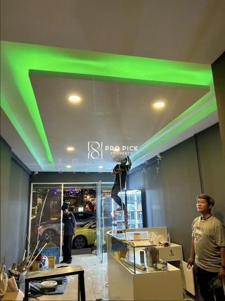 For Sale Shophouse 2-storey BTS Ekkamai Sukhumvit Watthana Bangkok PP-00704, bangkok, Khlongtoei Nua, Watthana, Bangkok, , 88 sqm, Shophouse For Sale, by Konrarat Deesawat, 500595952 - DDproperty.com