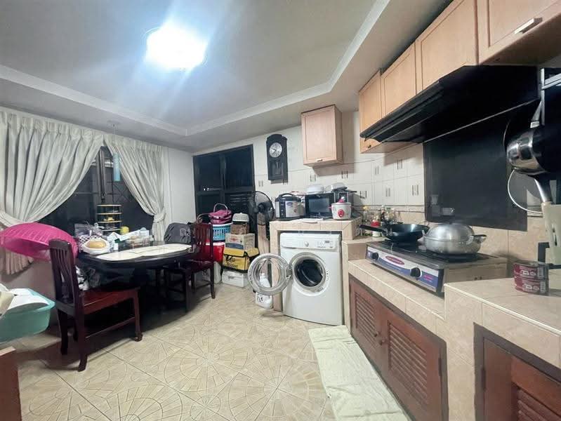 บ้านเเฝด 2 ชั้น 56 ตร.ว. เยื้องสำนักงานการเคหะแห่งชาติ ซอยนวมินทร์13, กรุงเทพ, ถนนนวมินทร์, คลองจั่น, บางกะปิ, กรุงเทพ, 180 ตร.ม., บ้านแฝด ขาย, โดย คุณ ศรินรัตน์ ศิรเกียรติสกุล (เป้ย), 500596018 - DDproperty.com