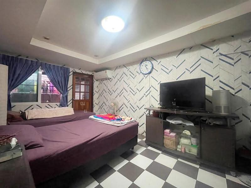 บ้านเเฝด 2 ชั้น 56 ตร.ว. เยื้องสำนักงานการเคหะแห่งชาติ ซอยนวมินทร์13, กรุงเทพ, ถนนนวมินทร์, คลองจั่น, บางกะปิ, กรุงเทพ, 180 ตร.ม., บ้านแฝด ขาย, โดย คุณ ศรินรัตน์ ศิรเกียรติสกุล (เป้ย), 500596018 - DDproperty.com
