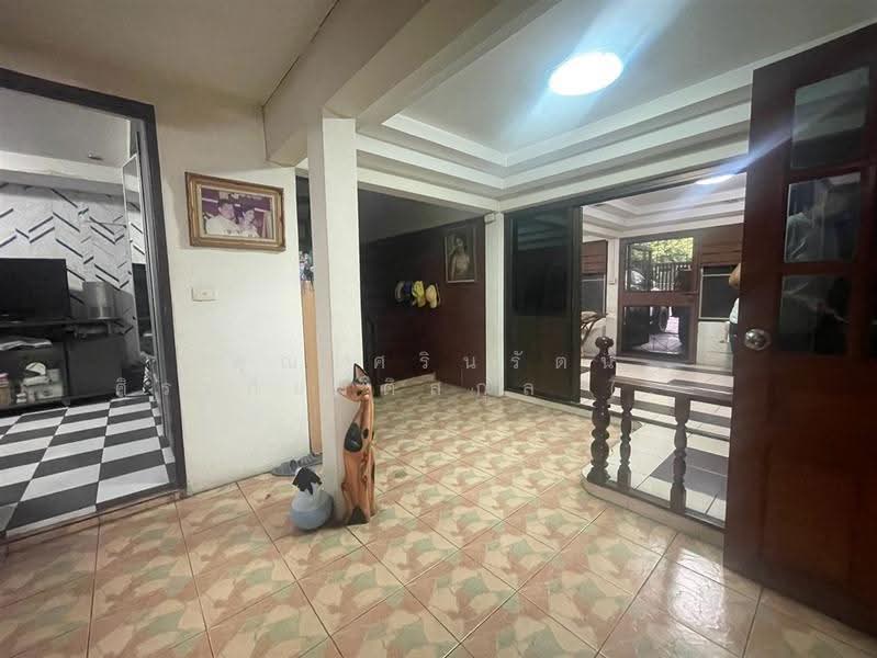 บ้านเเฝด 2 ชั้น 56 ตร.ว. เยื้องสำนักงานการเคหะแห่งชาติ ซอยนวมินทร์13, กรุงเทพ, ถนนนวมินทร์, คลองจั่น, บางกะปิ, กรุงเทพ, 180 ตร.ม., บ้านแฝด ขาย, โดย คุณ ศรินรัตน์ ศิรเกียรติสกุล (เป้ย), 500596018 - DDproperty.com