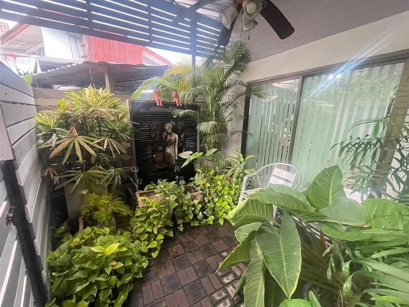 บ้านเเฝด 2 ชั้น 56 ตร.ว. เยื้องสำนักงานการเคหะแห่งชาติ ซอยนวมินทร์13, กรุงเทพ, ถนนนวมินทร์, คลองจั่น, บางกะปิ, กรุงเทพ, 180 ตร.ม., บ้านแฝด ขาย, โดย คุณ ศรินรัตน์ ศิรเกียรติสกุล (เป้ย), 500596018 - DDproperty.com