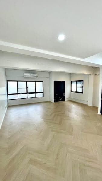 ขาย โฮมออฟฟิตใหม่!! สุขุมวิท 101, Bangkok, สุขุมวิท 101, Bang Chak, Phra Khanong, Bangkok, , 350 sqm, Office Space For Sale, by Forty-Six Real Estate Group, 500596181 - DDproperty.com