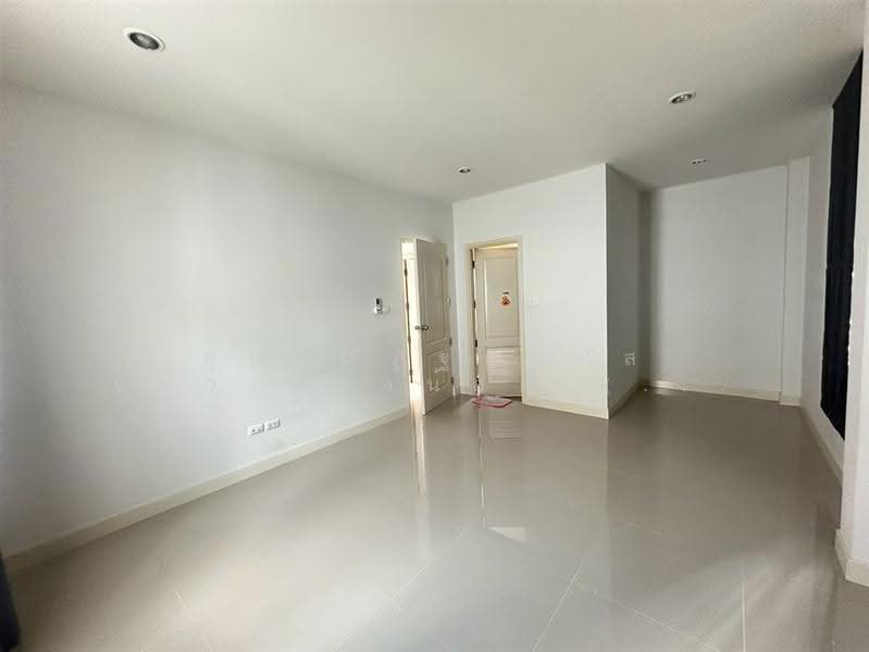 วิสต้า วิลล์ จี ลำลูกกา คลอง 8 (Vista Ville G Lamlukka Klong 8), ปทุมธานี, ถนนรังสิต-นครนายก, ลำลูกกา, ปทุมธานี, 180 ตร.ม., บ้านเดี่ยว ขาย, โดย คุณ ณัฏฐฌาภัส แก้วเมืองน้อย (เฌอ), 500596182 - DDproperty.com