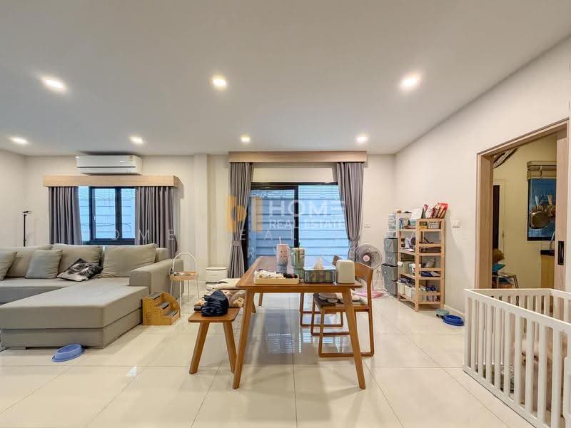CENTRO Ratchapruek-Suanpak 2, nonthaburi, Bang Kruai-Chong Tanom Road, Wat Chalo, Bang Kruai, Nonthaburi, 4 Bedrooms, 210 sqm, Single Detached House For Sale, by HOME Real Estate Service, 500596195 - DDproperty.com