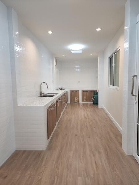TARA Ratchaphruek-Pinklao, nonthaburi, Plai Bang Road, Mahasawat, Bang Kruai, Nonthaburi, 3 Bedrooms, 206 sqm, Single Detached House For Sale, by HOME Real Estate Service, 500596238 - DDproperty.com