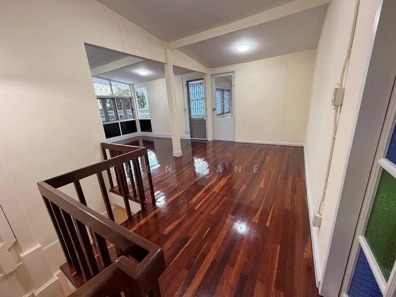 Renovated 2-Story Detached House with Large Garden for Rent — Central Vibhavadi (SPSJP704), bangkok, วิภาวดีรังสิต 44, Lat Yao, Chatuchak, Bangkok, 5 Bedrooms, 550 sqm, Single Detached House For Rent, by Khun Jane, 500596372 - DDproperty.com