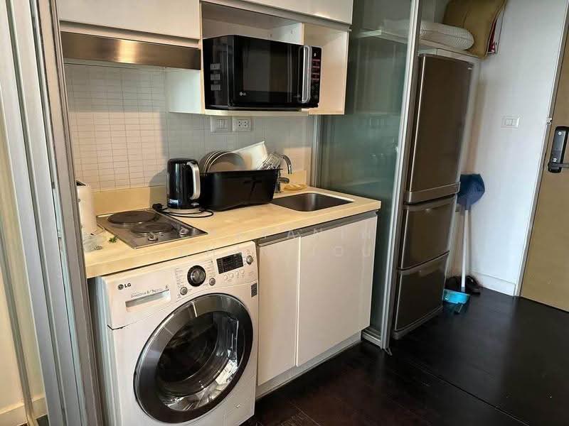 IDEO Morph 38, bangkok, 88 Sukhumvit Road, Phra Kanong, Khlong Toei, Bangkok, 1 Bedroom, 38 sqm, Condo For Rent, by Chayanin Khanijou, 500596402 - DDproperty.com