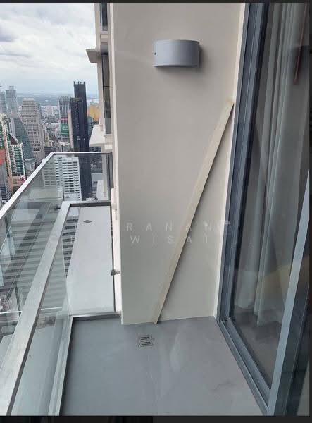 The Esse Asoke, bangkok, 333 Soi Sukhumvit 21, Sukhumvit Road, Khlongtoei Nua, Watthana, Bangkok, 2 Bedrooms, 80 sqm, Condo For Rent, by Teeranant Chonwisaikajon, 500596408 - DDproperty.com
