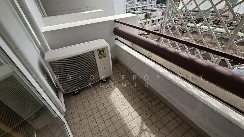 Esmeralda Apartments, bangkok, Soi Ngamduphli, Rama 4 Road, Thung Maha Mek, Sathon, Bangkok, 3 Bedrooms, 200 sqm, Condo For Rent, by BANGKOK PROPERTY AGENTS, 500596417 - DDproperty.com