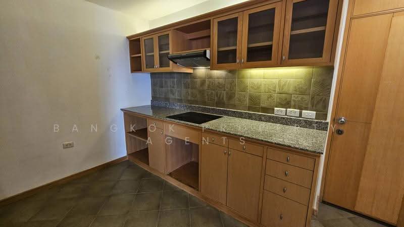 Esmeralda Apartments, bangkok, Soi Ngamduphli, Rama 4 Road, Thung Maha Mek, Sathon, Bangkok, 3 Bedrooms, 200 sqm, Condo For Rent, by BANGKOK PROPERTY AGENTS, 500596417 - DDproperty.com