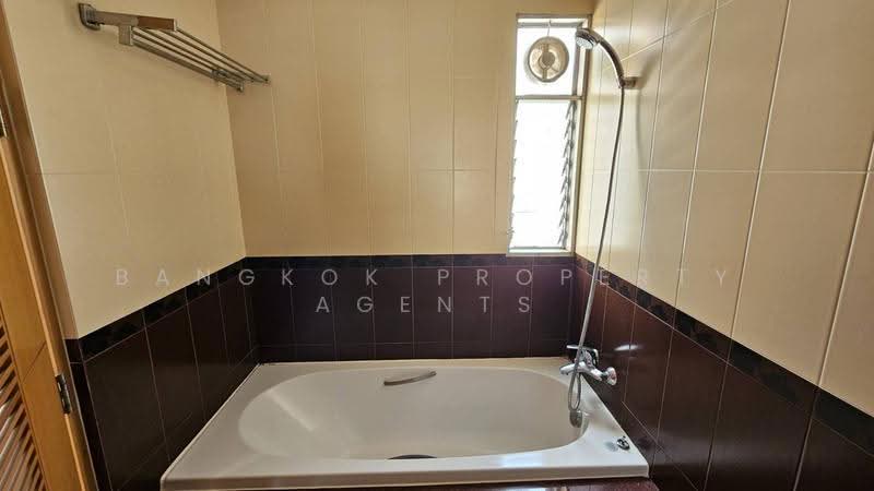 Esmeralda Apartments, bangkok, Soi Ngamduphli, Rama 4 Road, Thung Maha Mek, Sathon, Bangkok, 3 Bedrooms, 199 sqm, Condo For Rent, by BANGKOK PROPERTY AGENTS, 500596434 - DDproperty.com