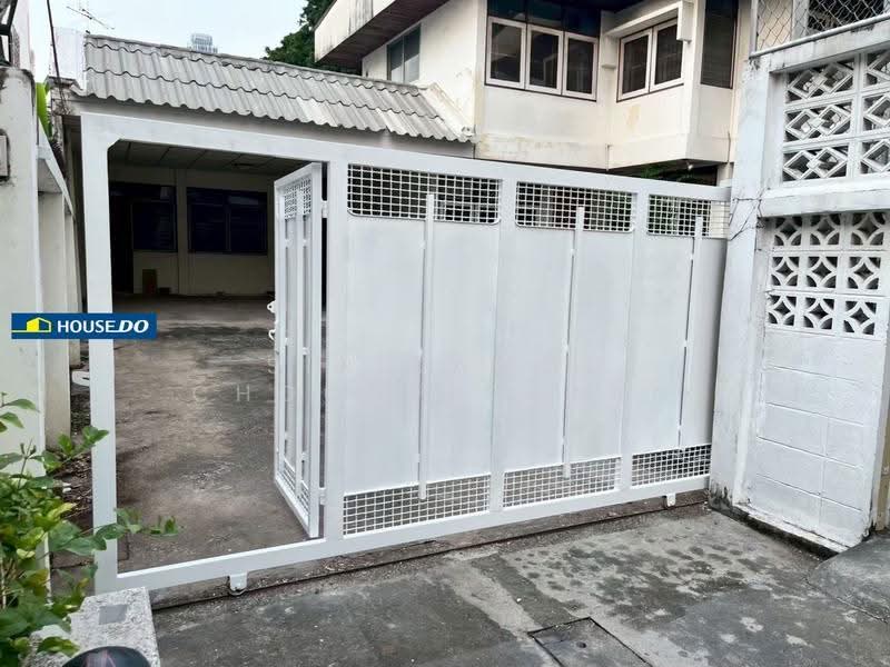 Single House, Sukhumvit 40-42, bangkok, Phra Kanong, Khlong Toei, Bangkok, 6 Bedrooms, 400 sqm, Single Detached House For Sale, by Sirikamol Choonpicharn, 500596440 - DDproperty.com