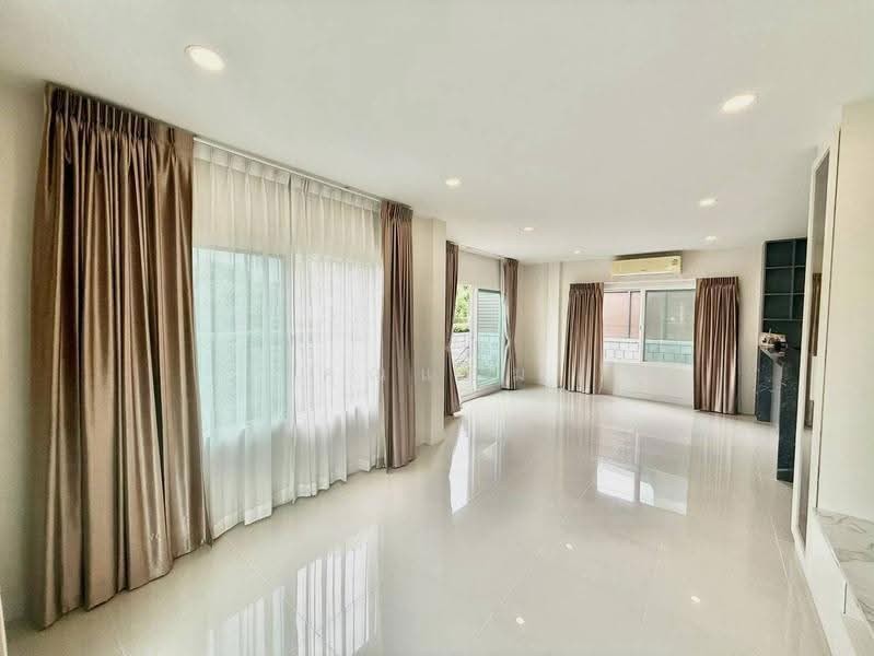 Centro Bangna-Wongwean, bangkok, Kanchanaphisek Road, Dok Mai, Prawet, Bangkok, 4 Bedrooms, 225 sqm, Single Detached House For Sale, by คุณแอม, 500596443 - DDproperty.com
