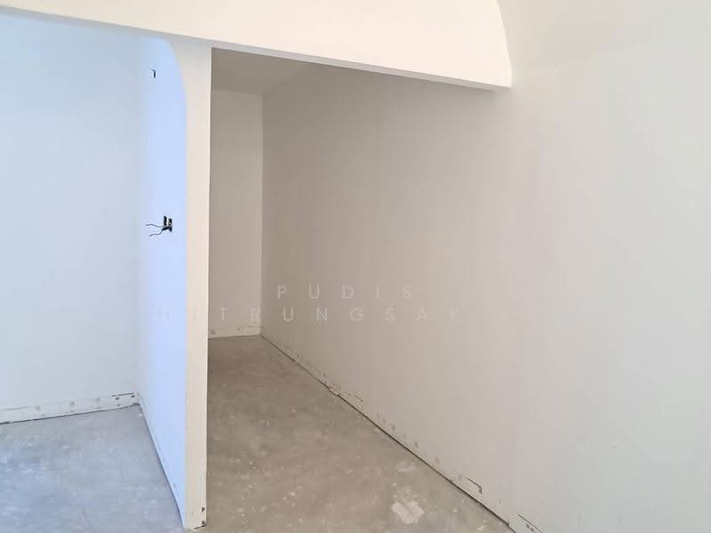 2-Storey Detached House for Rent – BTS National Stadium | MBK | Siam, bangkok, Wang Mai, Pathum Wan, Bangkok, , 350 sqm, Shophouse For Rent, by Pudis Chitrungsakorn, 500596472 - DDproperty.com
