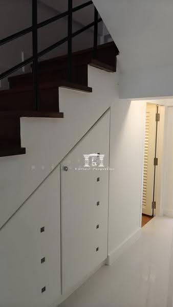 46270 - ทาวน์เฮ้าส์ 3 ชั้น หมู่บ้านนาวิน ย่านเย็นอากาศ-สาทร เนื้อที่ 39 ตร.ว. ใกล้ MRT คลองเตย, กรุงเทพ, เชื้อเพลิง, ช่องนนทรี, ยานนาวา, กรุงเทพ, 467 ตร.ม., ทาวน์เฮ้าส์ ขาย, โดย บริษัท ฟอร์เบสท์ พร็อพเพอร์ตี้ส์ จำกัด, 500596504 - DDproperty.com