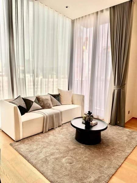 28 Chidlom, bangkok, 28 Chit Lom Alley, Lumphini, Pathum Wan, Bangkok, 2 Bedrooms, 86 sqm, Condo For Rent, by Teeranant Chonwisaikajon, 500596538 - DDproperty.com