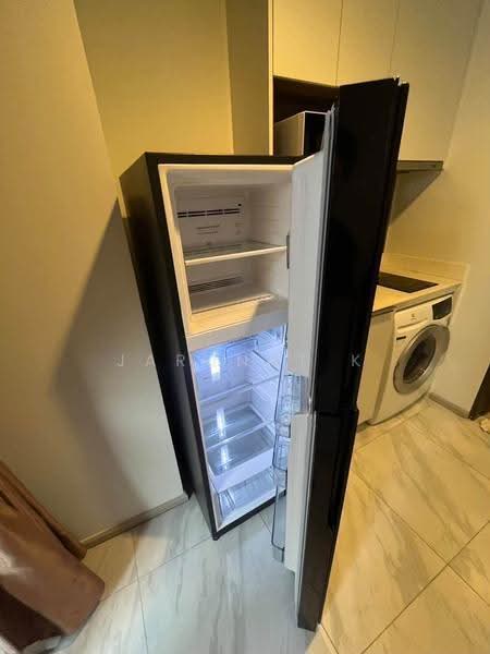 IDEO Mobi Asoke, bangkok, New Petchaburi Road, Bang Kapi, Huai Khwang, Bangkok, 1 Bedroom, 28 sqm, Condo For Rent, by Jarunat K, 500596564 - DDproperty.com