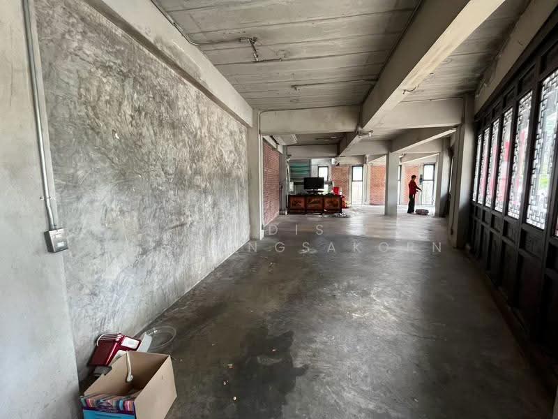 3-Storey Commercial Building for Rent – Pradit Manutham | Near Central EastVille, bangkok, Khlong Chaokhun Sing, Wang Thonglang, Bangkok, , 480 sqm, Shophouse For Rent, by Pudis Chitrungsakorn, 500596582 - DDproperty.com