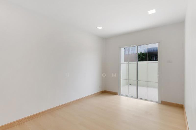 ทาวน์เฮ้าส์ 2 ชั้น รีโนเวทใหม่ ซอยติวานนท์ 3 แยก 19, nonthaburi, Talat Kwan, Muang Nonthaburi, Nonthaburi, 3 Bedrooms, 130 sqm, Townhouse For Sale, by NTBHOME, 500596624 - DDproperty.com