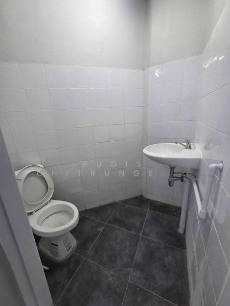 4-Storey Commercial Building for Rent – Ratchada Intersection | MRT Lat Phrao, bangkok, Jom Phon, Chatuchak, Bangkok, , 152 sqm, Shophouse For Rent, by Pudis Chitrungsakorn, 500596626 - DDproperty.com