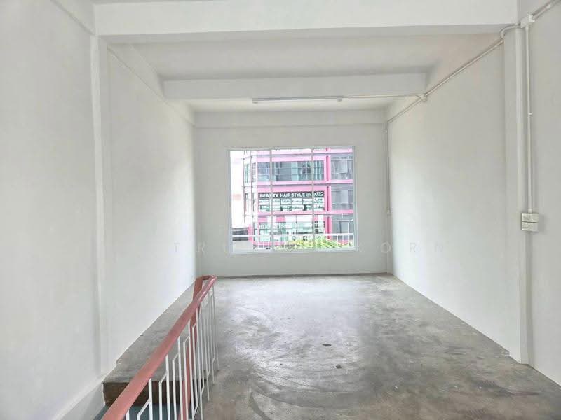 อาคารพาณิชย์ 4 ชั้นให้เช่า แยกรัชดา – MRT ลาดพร้าว, กรุงเทพ, จอมพล, จตุจักร, กรุงเทพ, 152 ตร.ม., ตึกแถว-อาคารพาณิชย์ ให้เช่า, โดย Pudis Chitrungsakorn, 500596626 - DDproperty.com