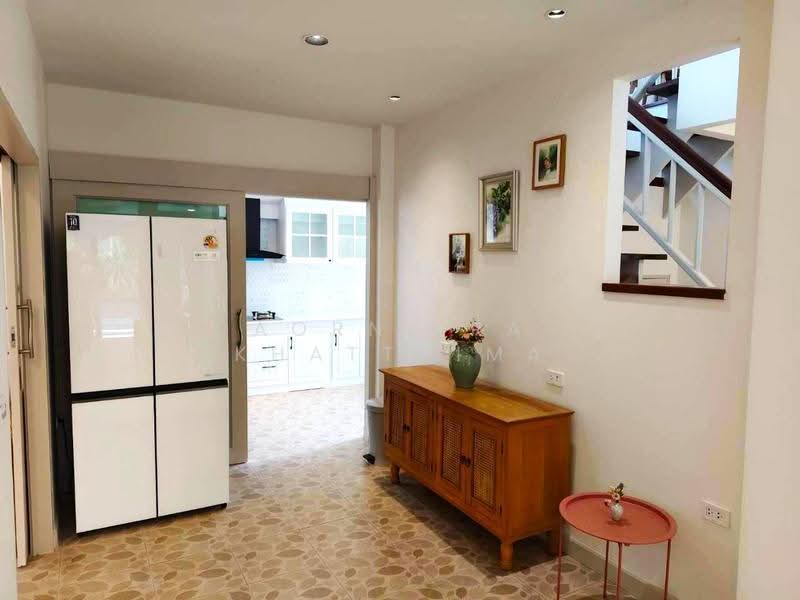 R1036 | EXCLUSIVE LUXURY 4-BEDROOM POOL VILLA FOR RENT Hang Dong, Chiang Mai | Fully Furnished., chiang-mai, Ban Waen, Hang Dong, Chiang Mai, 4 Bedrooms, 300 sqm, Single Detached House For Rent, by Aornjira Khatthima, 500596636 - DDproperty.com