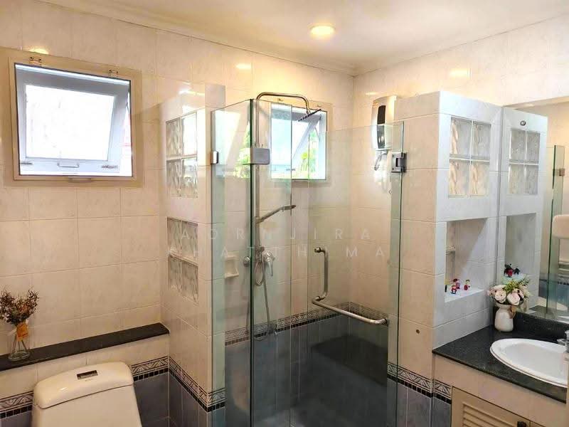 R1036 | EXCLUSIVE LUXURY 4-BEDROOM POOL VILLA FOR RENT Hang Dong, Chiang Mai | Fully Furnished., chiang-mai, Ban Waen, Hang Dong, Chiang Mai, 4 Bedrooms, 300 sqm, Single Detached House For Rent, by Aornjira Khatthima, 500596636 - DDproperty.com
