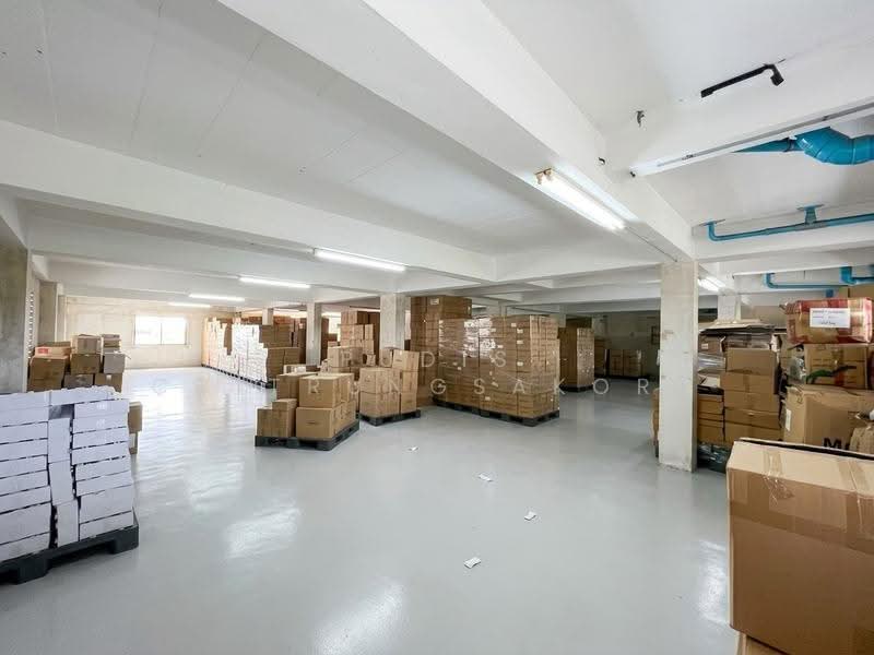 อาคารพาณิชย์ 4 ชั้นให้เช่า นาคนิวาส – ลาดพร้าว, กรุงเทพ, ลาดพร้าว, กรุงเทพ, 1,500 ตร.ม., ตึกแถว-อาคารพาณิชย์ ให้เช่า, โดย Pudis Chitrungsakorn, 500596662 - DDproperty.com