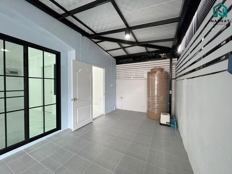Busarin Rangsit, pathum-thani, Khu Khot, Lam Luk Ka, Pathum Thani, 3 Bedrooms, 114 sqm, Townhouse For Sale, by พิมพ์นภัส ภูธนภัทร, 500596678 - DDproperty.com