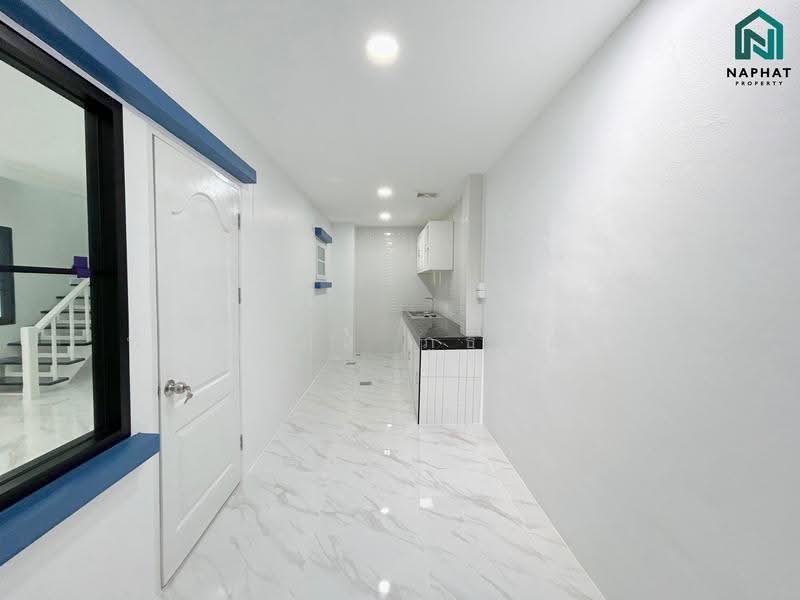 Busarin Rangsit, pathum-thani, Khu Khot, Lam Luk Ka, Pathum Thani, 3 Bedrooms, 114 sqm, Townhouse For Sale, by พิมพ์นภัส ภูธนภัทร, 500596678 - DDproperty.com