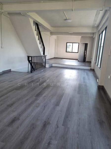 4.5-Storey Commercial Building for Rent – Sukhumvit | BTS Bang Chak, bangkok, Bang Chak, Phra Khanong, Bangkok, , 350 sqm, Shophouse For Rent, by Pudis Chitrungsakorn, 500596687 - DDproperty.com