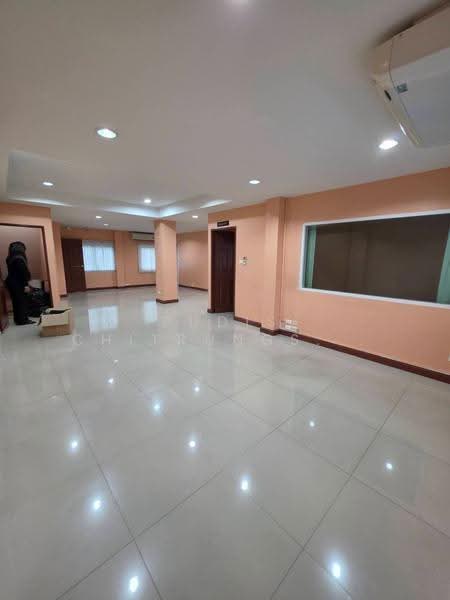 2-Unit, 6-Storey Commercial Building for Rent – Sukhumvit | BTS Phra Khanong, bangkok, Phra Kanong, Khlong Toei, Bangkok, , 576 sqm, Shophouse For Rent, by Pudis Chitrungsakorn, 500596702 - DDproperty.com
