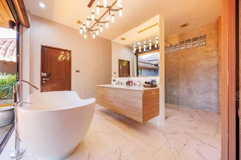 5-BR Villa, bangkok, Khlong Tan Nua, Watthana, Bangkok, 5 Bedrooms, 600 sqm, Villa For Rent, by Sataporn Jalao, 500596757 - DDproperty.com