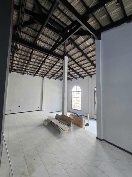 Single-Storey House with Front Yard for Rent – Sukhumvit | BTS Punnawithi, Bangkok, Bang Chak, Phra Khanong, Bangkok, , 140 sqm, Shophouse For Rent, by Pudis Chitrungsakorn, 500596758 - DDproperty.com