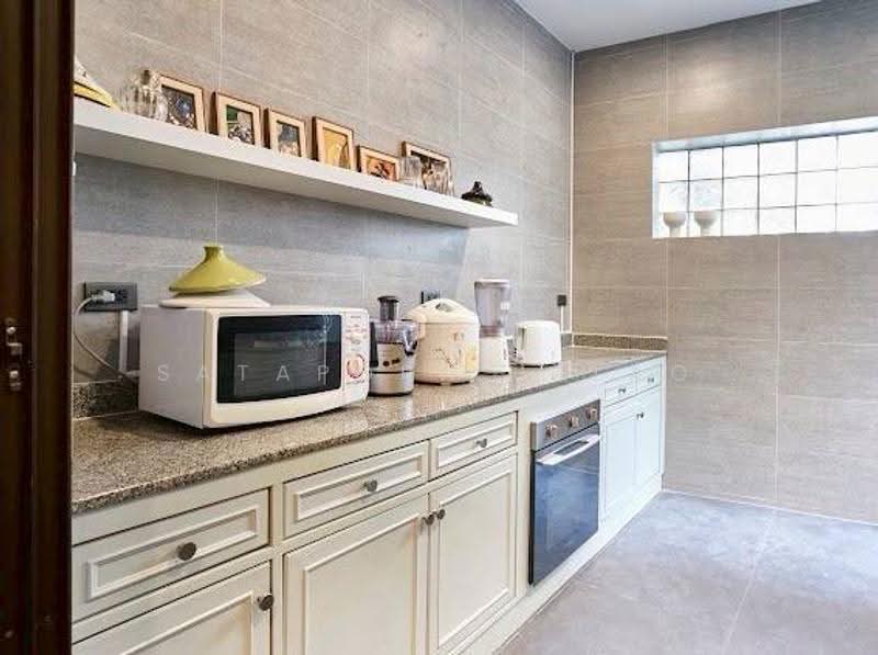 6-BR Townhouse, bangkok, Khlong Tan Nua, Watthana, Bangkok, 6 Bedrooms, 317 sqm, Townhouse For Rent, by Sataporn Jalao, 500596769 - DDproperty.com