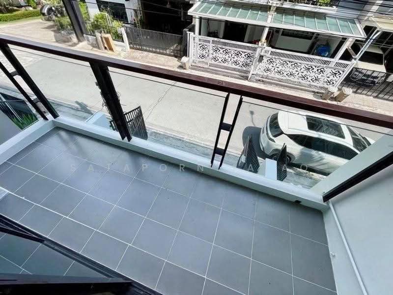 Bless Town Sukhumvit 50, bangkok, Sukhumvit 50 Road, Phra Kanong, Khlong Toei, Bangkok, 3 Bedrooms, 82 sqm, Townhouse For Sale, by Sataporn Jalao, 500596791 - DDproperty.com