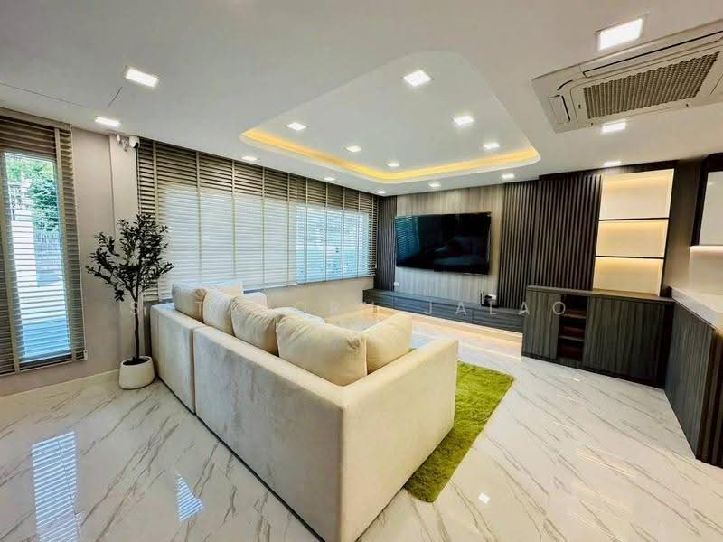 บ้าน 3-ห้องนอน, กรุงเทพ, ดินแดง, กรุงเทพ, 300 ตร.ม., บ้านเดี่ยว ให้เช่า, โดย Sataporn Jalao, 500596831 - DDproperty.com
