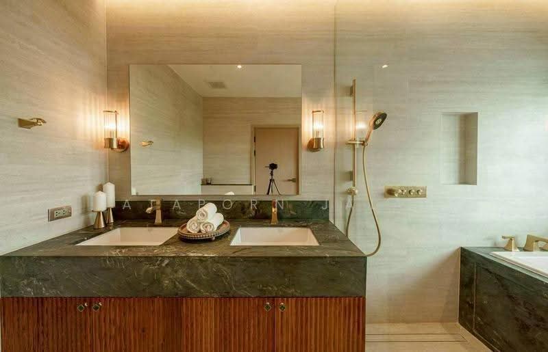 4-BR Townhouse, bangkok, Din Daeng, Bangkok, 4 Bedrooms, 380 sqm, Townhouse For Sale, by Sataporn Jalao, 500596838 - DDproperty.com