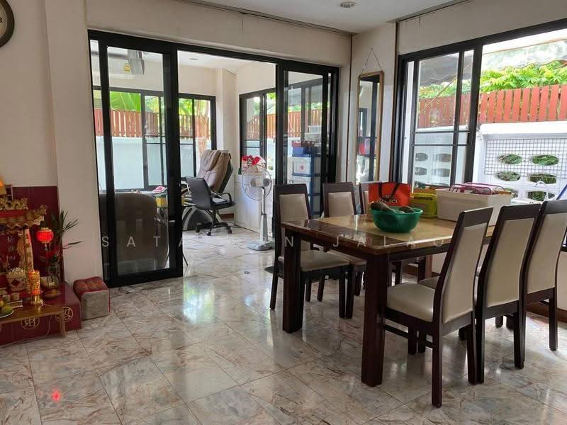 4-BR House, bangkok, Bang Kho Laem, Bangkok, 4 Bedrooms, 325 sqm, Single Detached House For Sale, by Sataporn Jalao, 500596872 - DDproperty.com